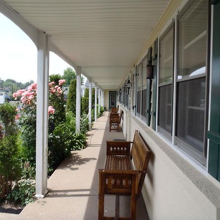 Glass House Inn Erie Near I-90 & I-79 Exterior photo