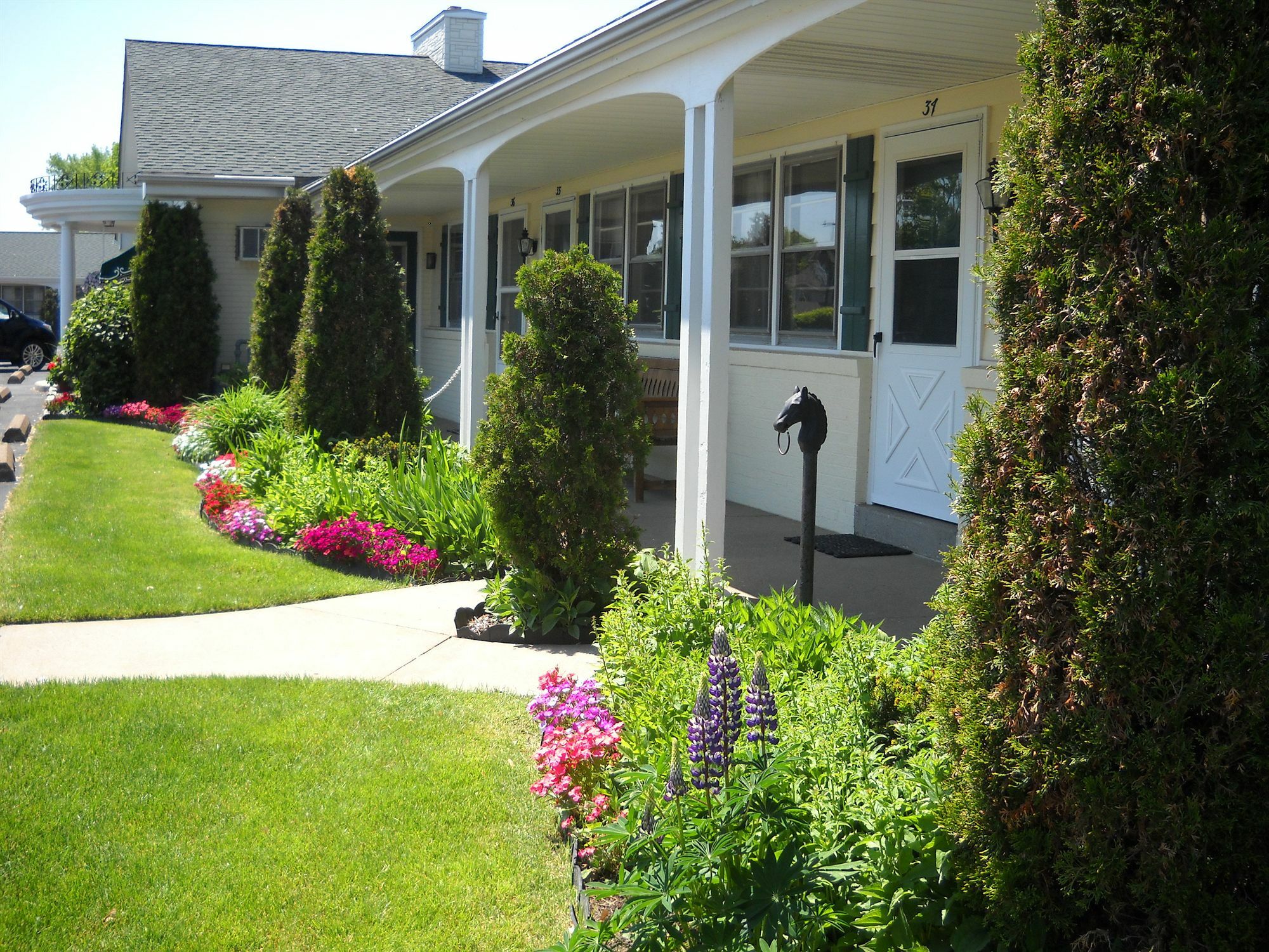 Glass House Inn Erie Near I-90 & I-79 Exterior photo